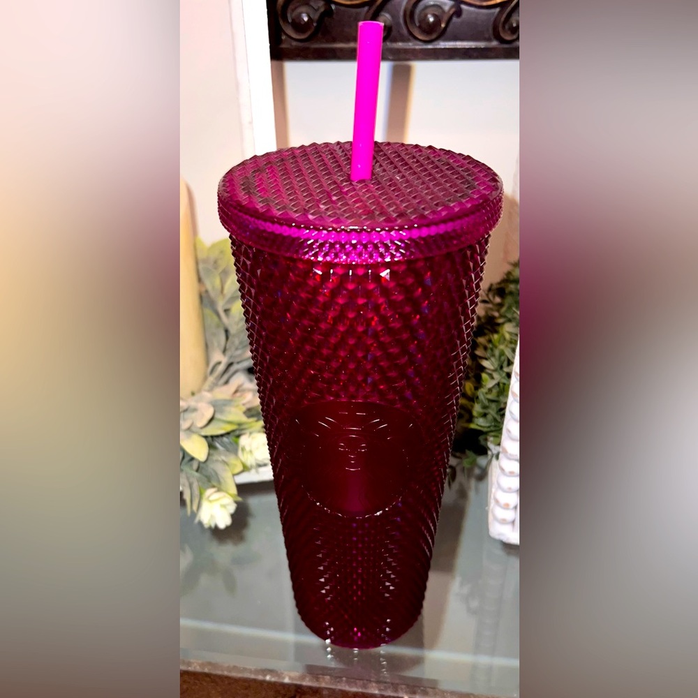 Brand 🆕 Starbucks Cup magenta / cranberry color 🤩